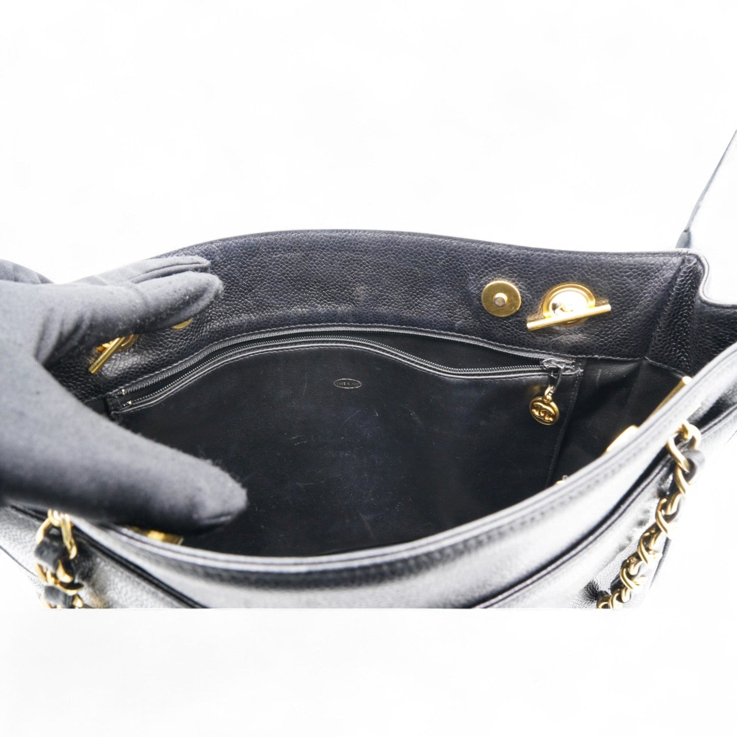 Chanel Vintage CC Logo Shoulder Bag