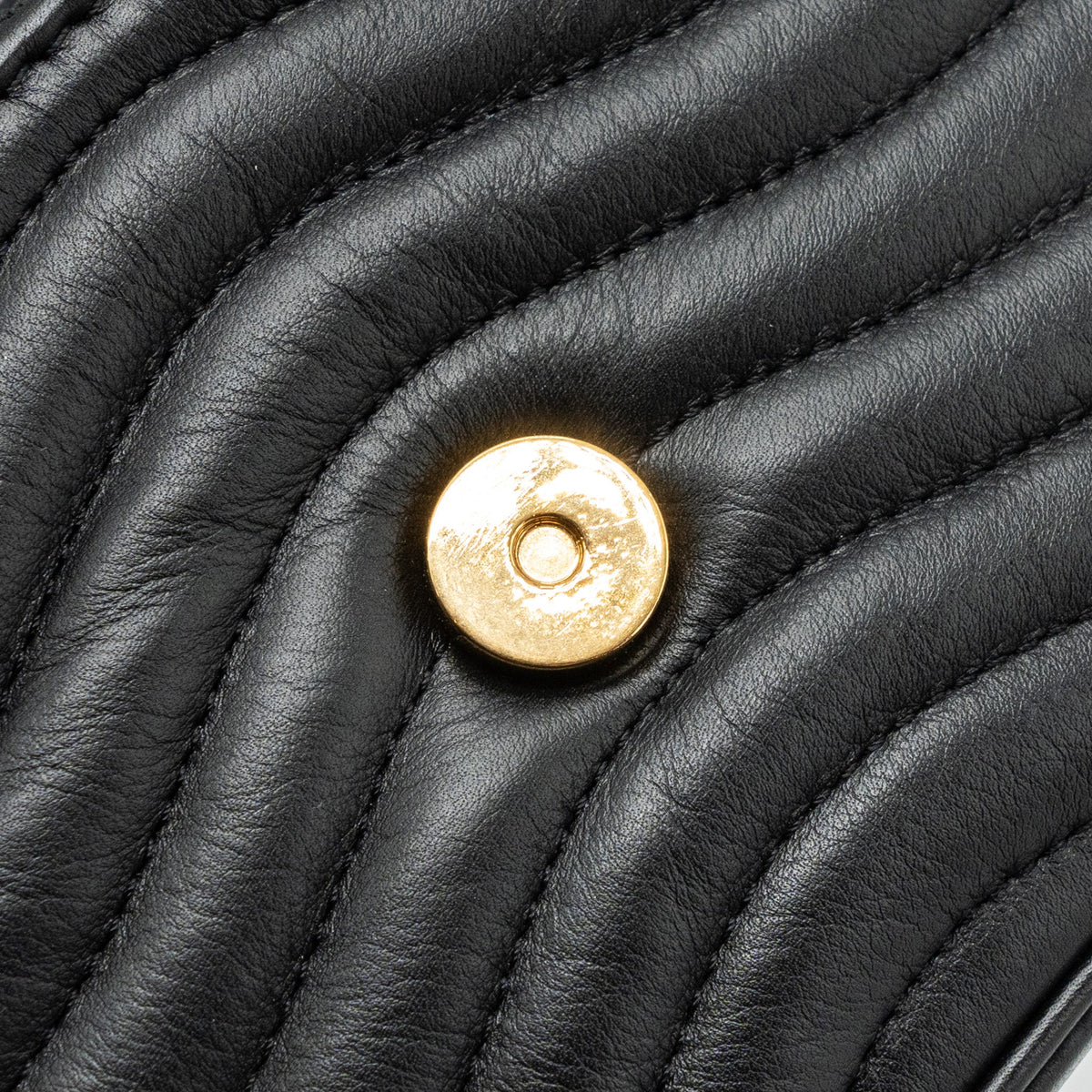 Louis Vuitton New Wave Multi Pochette Calfskin Black GHW