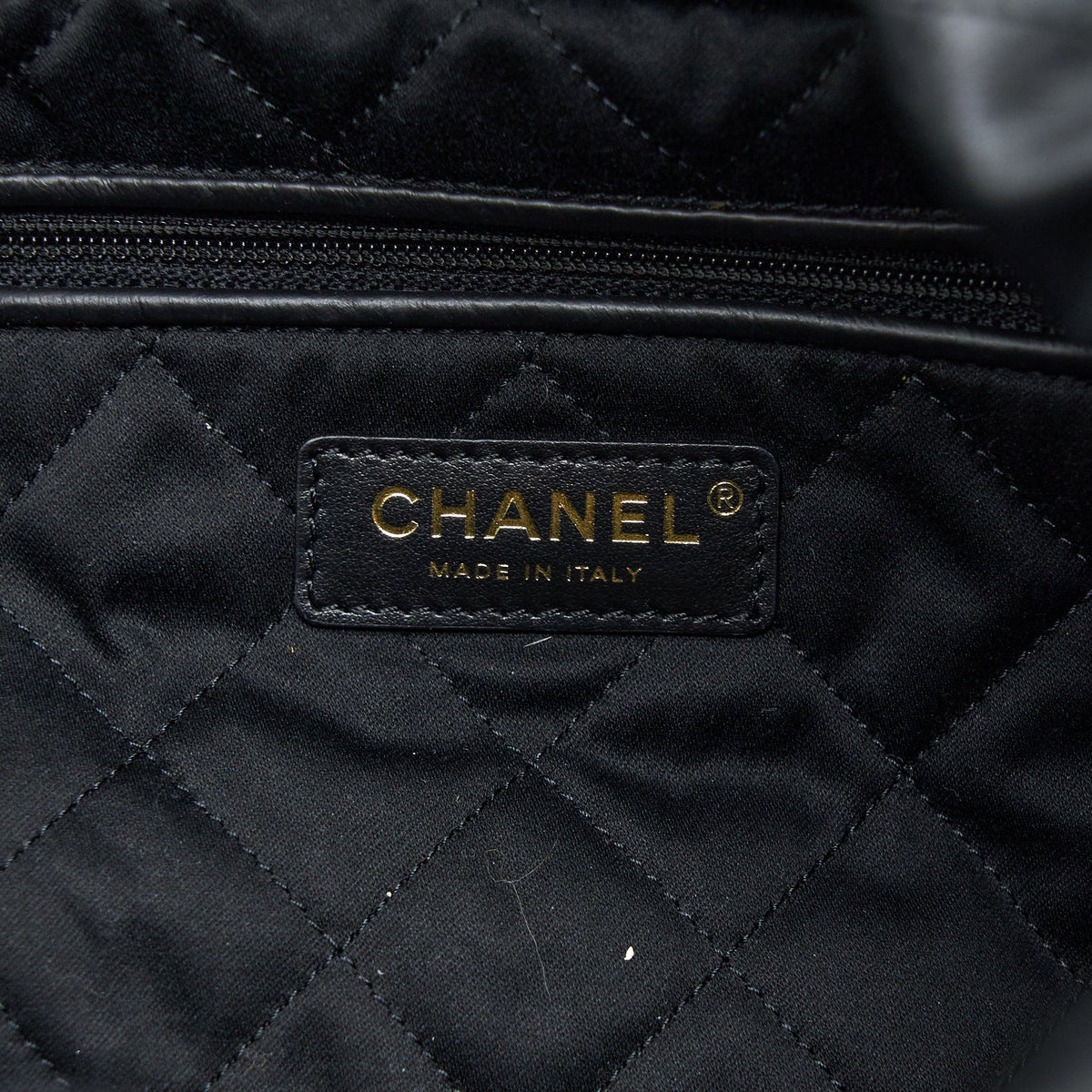 Chanel Medium 22 Bag White Letter Shiny Calfskin Black GHW (Microchip)
