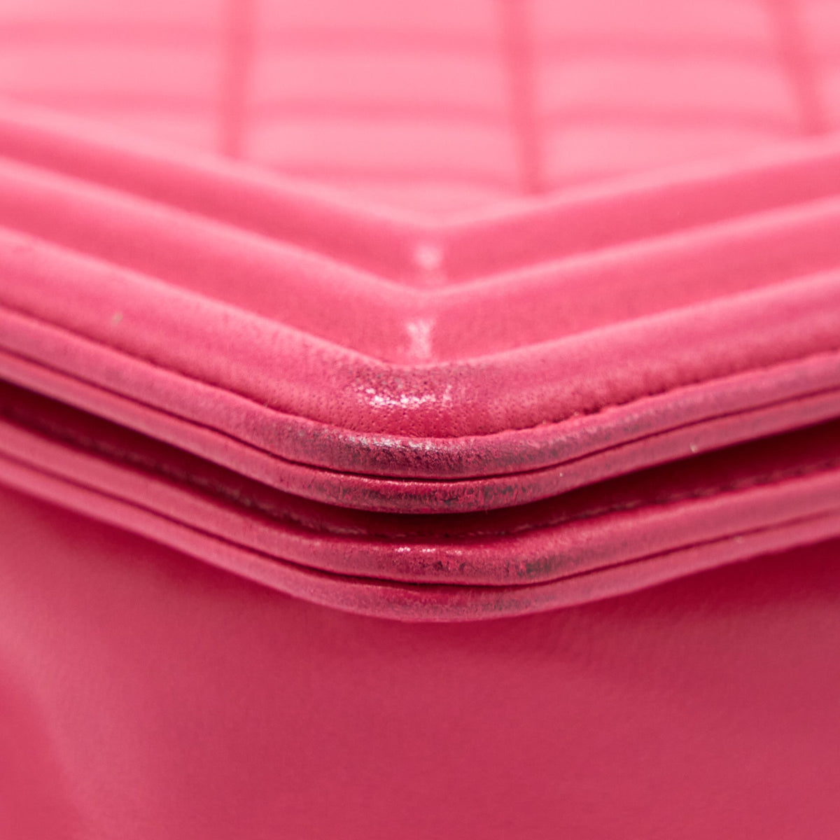 Chanel Medium Boy Bag Lambskin Pink GHW