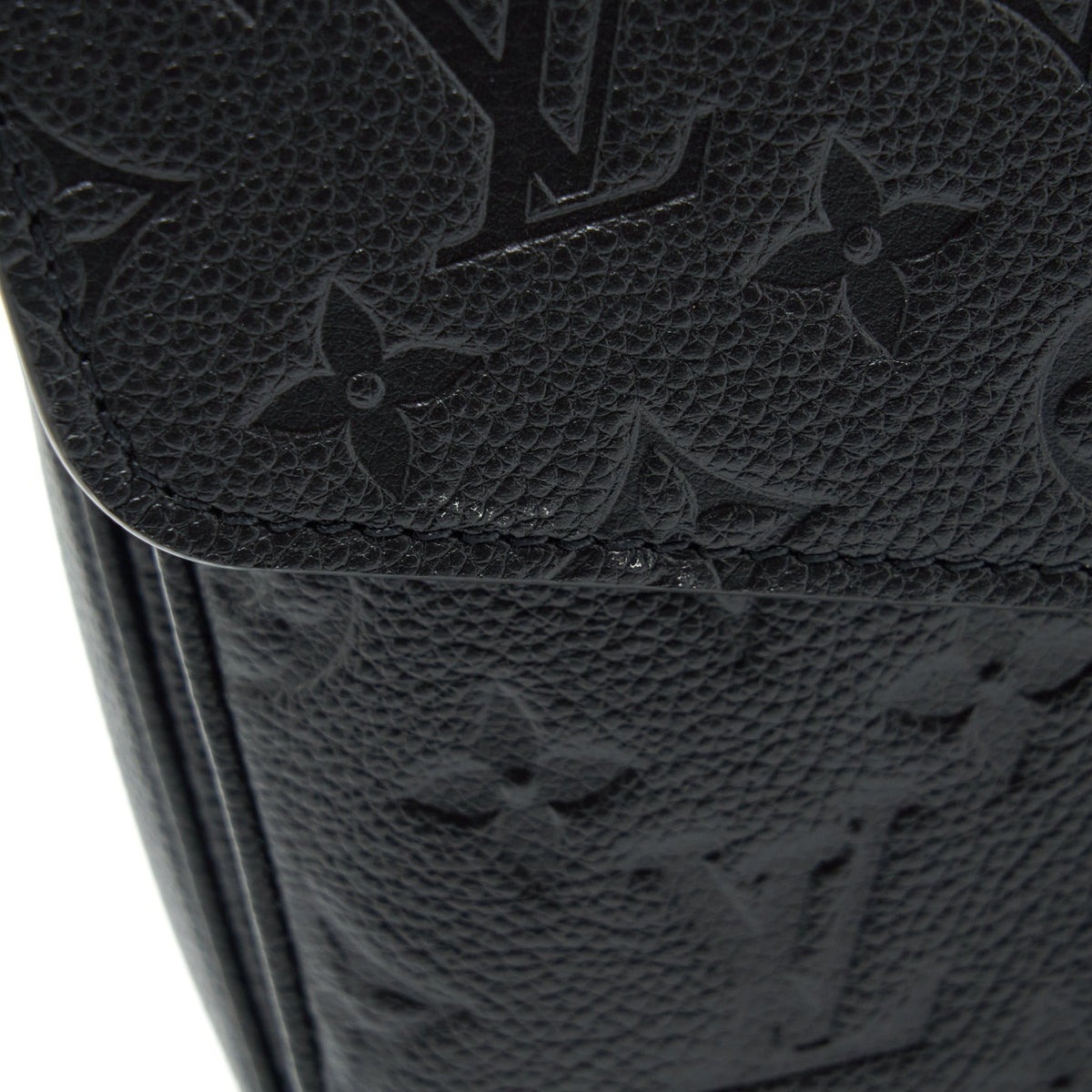Louis Vuitton Pochette Métis Monogram Empreinte Black GHW