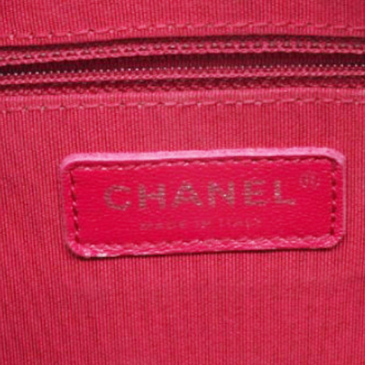 Chanel Quilted Aged Leather Gold/Silver Tone Medium Black