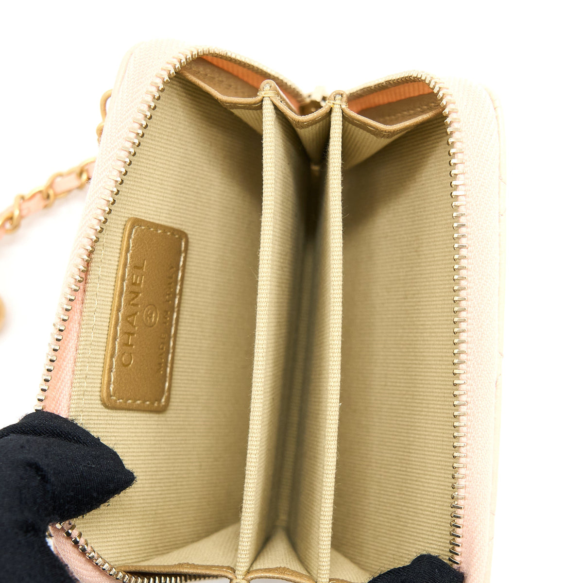 Chanel Pearl Crush Zippy  Holder Lambskin Light Pink Brushed GHW