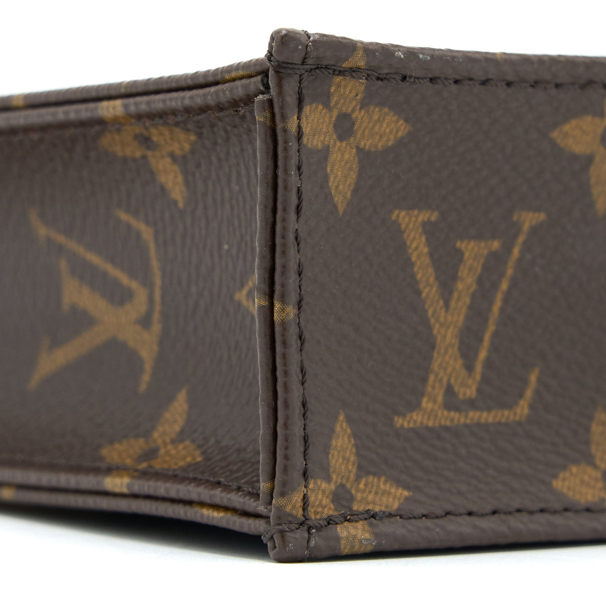 Louis Vuitton Petit Sac Plat Monogram Canvas GHW