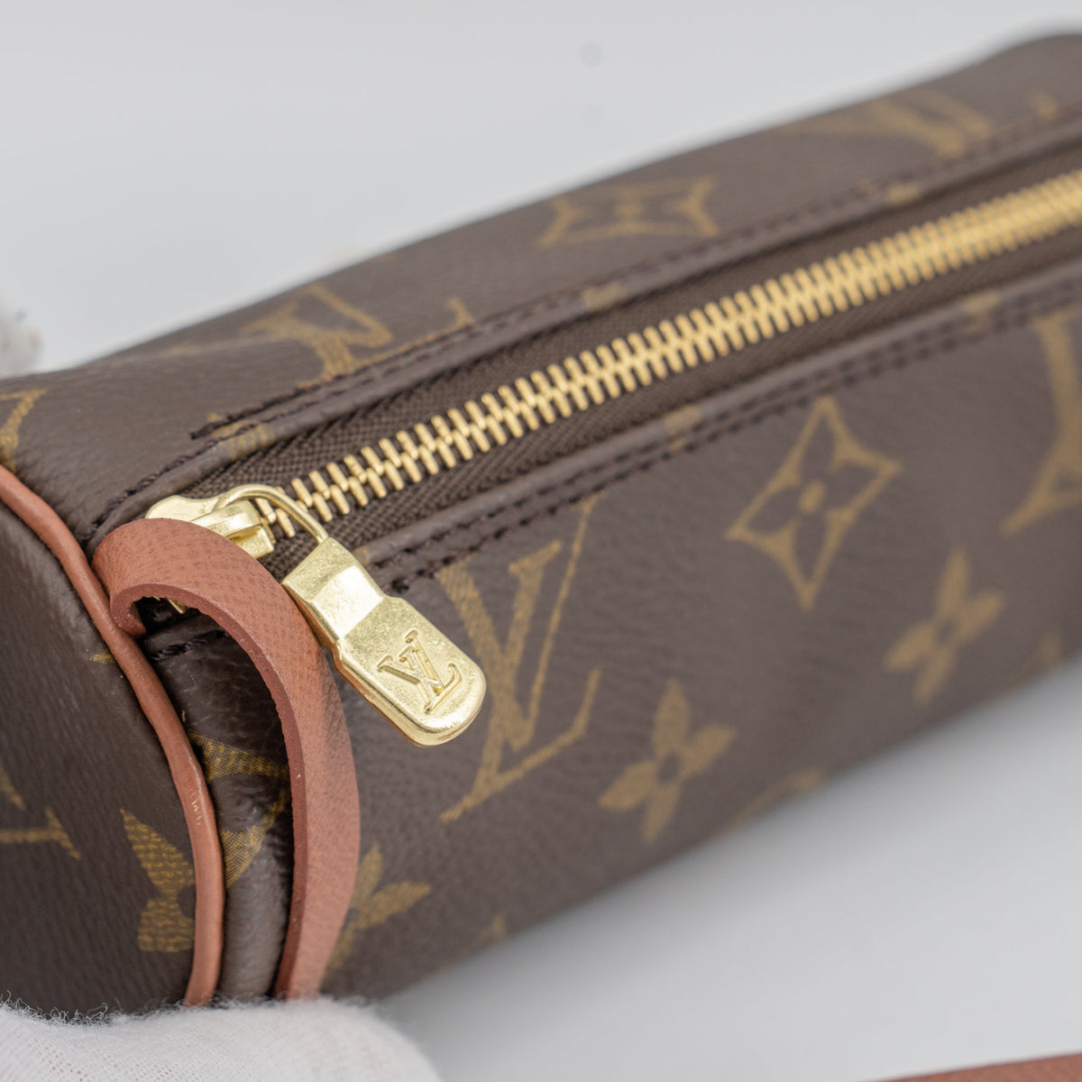 Louis Vuitton Papillon Attached Pouch TWS