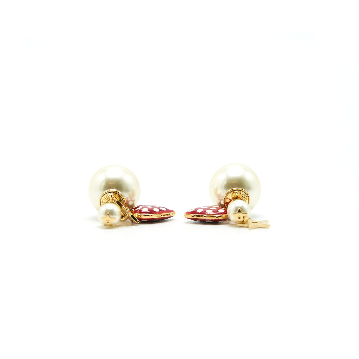 Dior Heat and Pearl earing