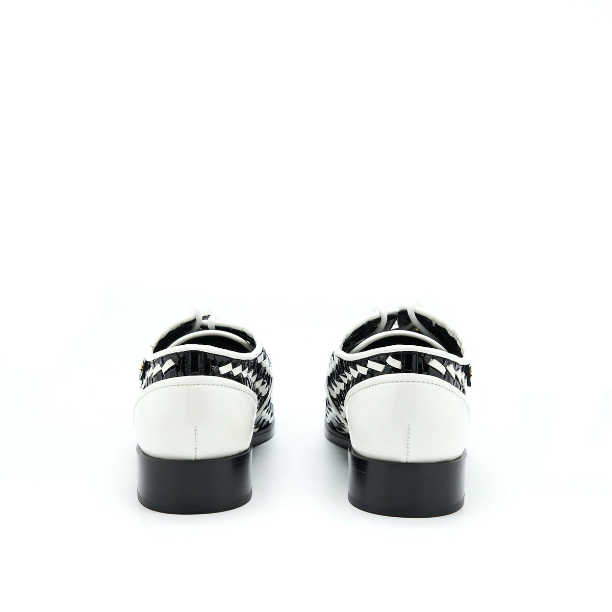 Chanel Size 39 Patent Black/White Loafer