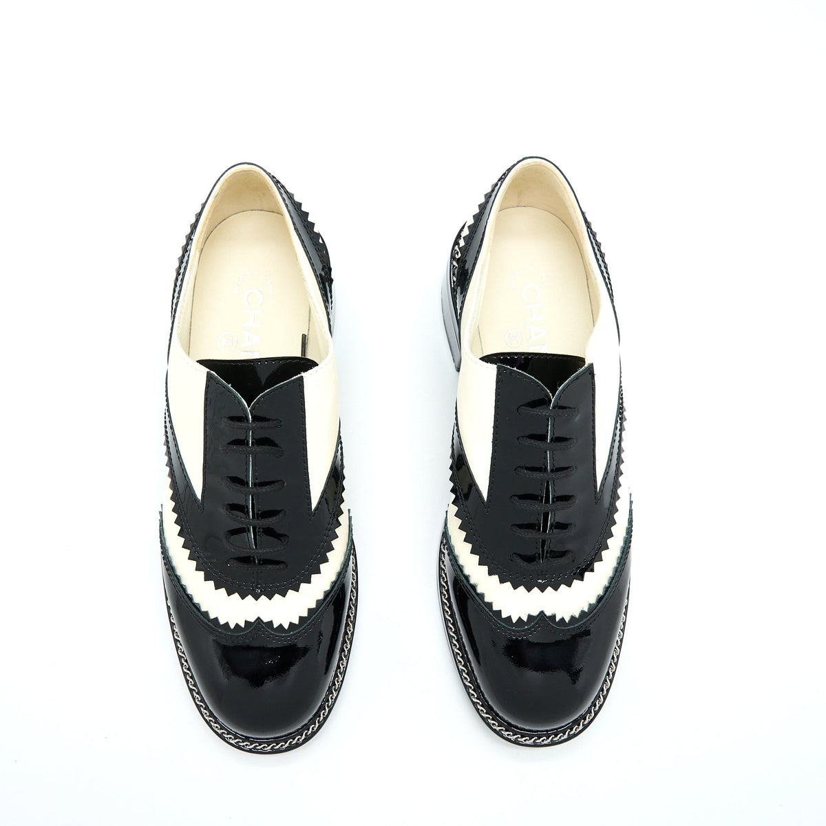 Chanel Size 38.5 Patent/Lambskin Black/White Loafer