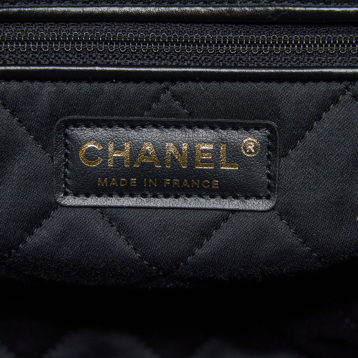 Chanel Medium 22 Bag Shiny Calfskin Black GHW (Microchip)