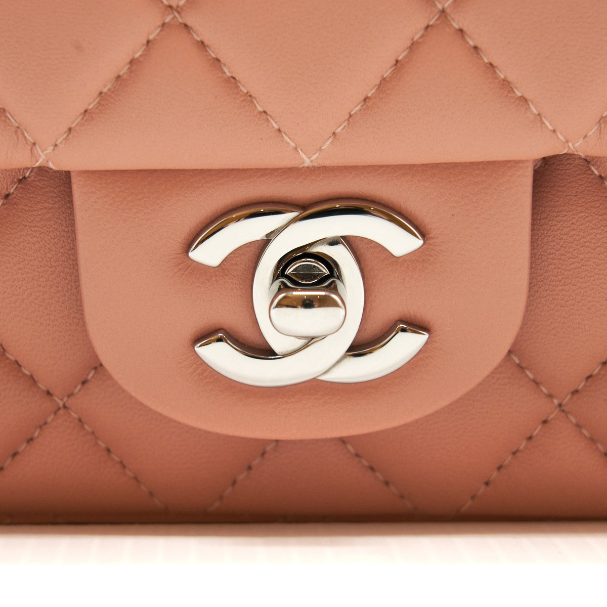 Chanel Mini rectangular Flap bag Lambskin pink SHW