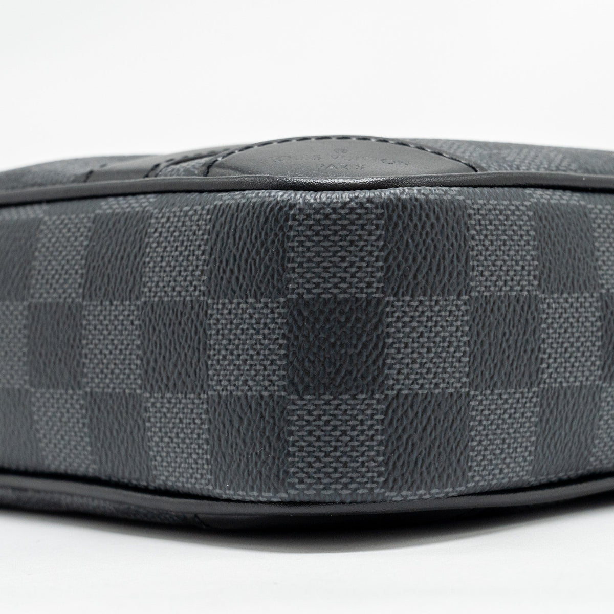 Louis Vuitton Pochette Kasai Clutch Bag Damier Graphite Canvas So Black