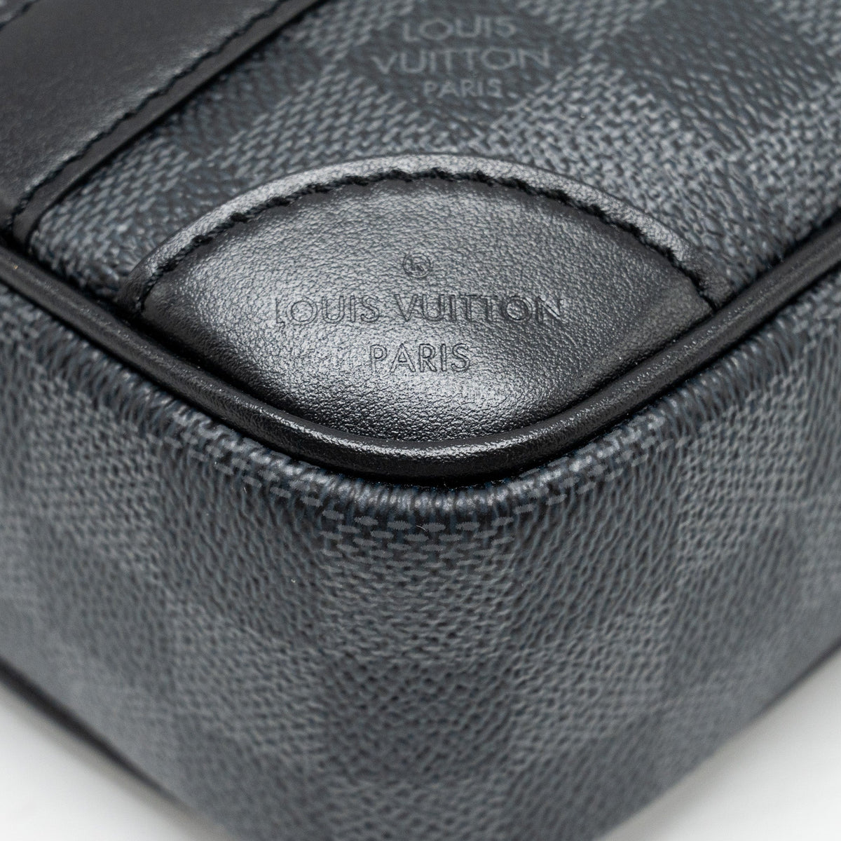 Louis Vuitton Pochette Kasai Clutch Bag Damier Graphite Canvas So Black