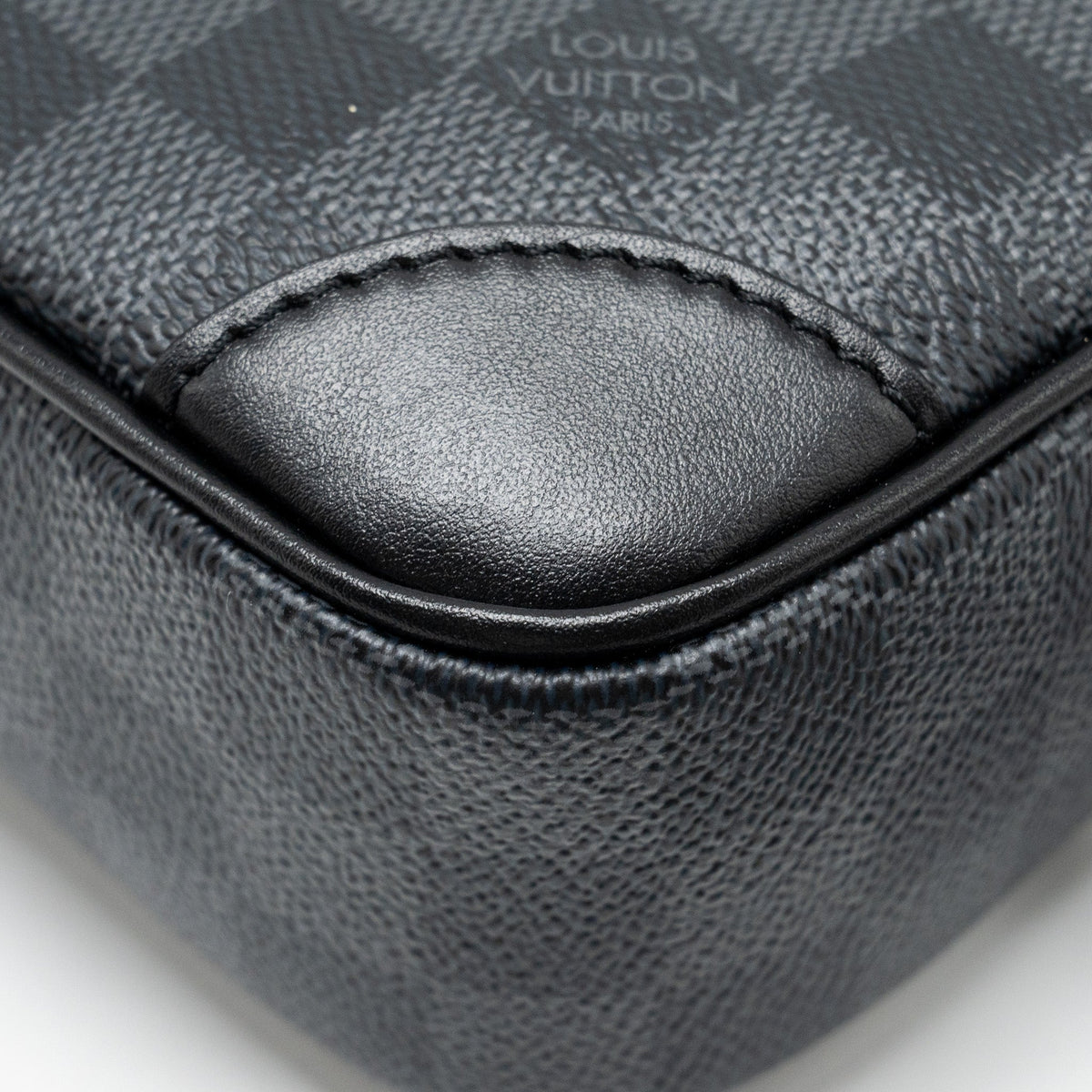Louis Vuitton Pochette Kasai Clutch Bag Damier Graphite Canvas So Black