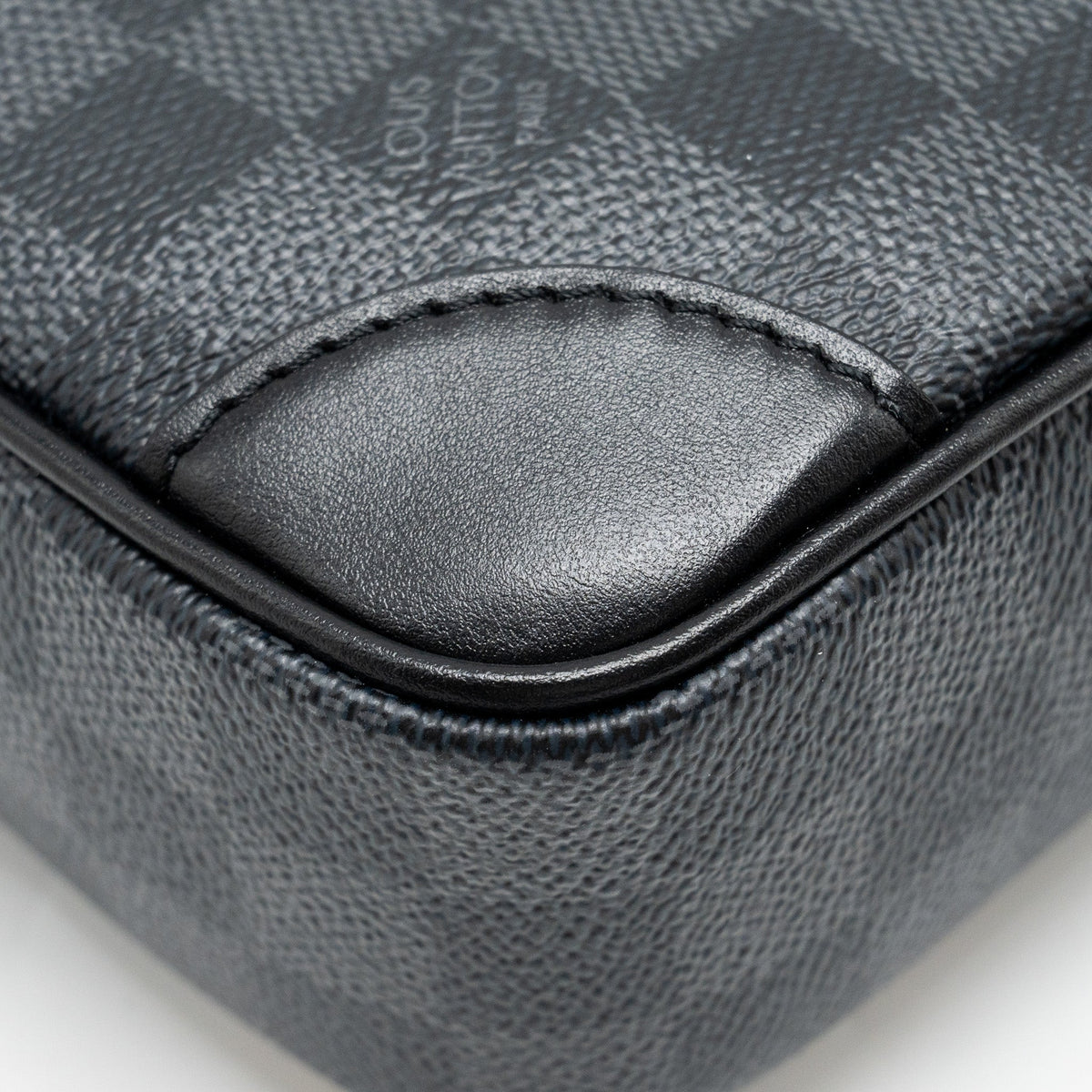 Louis Vuitton Pochette Kasai Clutch Bag Damier Graphite Canvas So Black