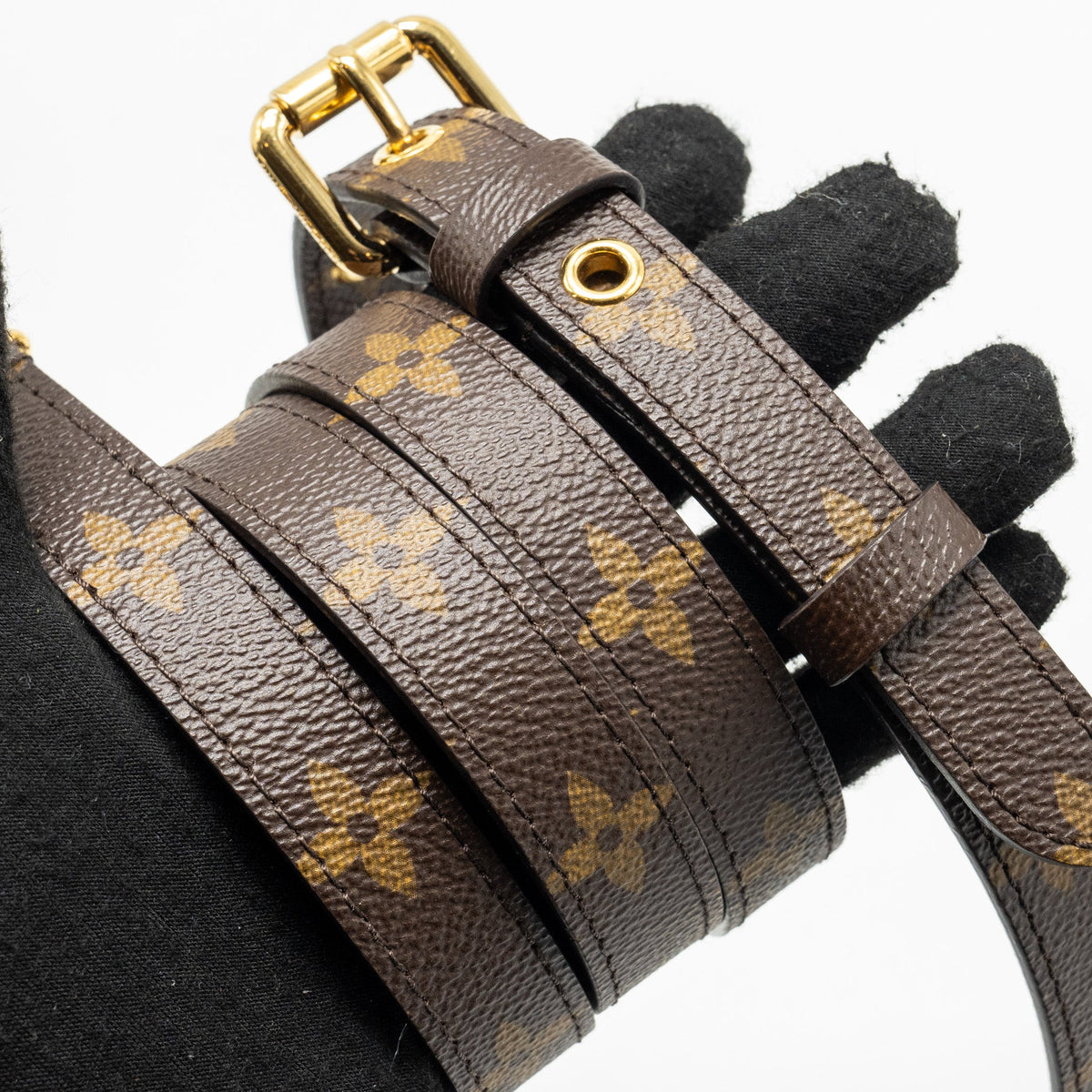 Louis Vuitton Pochette Métis Monogram Canvas GHW