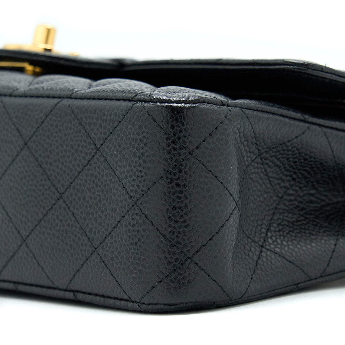Chanel Medium Classic Double Flap Caviar Black GHW