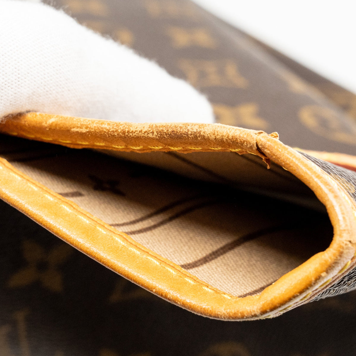 Louis Vuitton Neverfull MM Monogram Canvas GHW