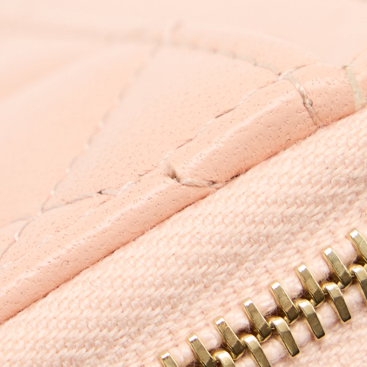 Chanel Zip  Holder Lambskin Light Pink LGHW