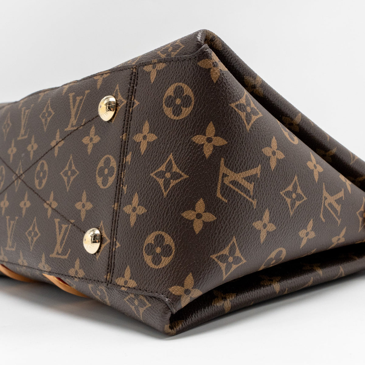 Louis Vuitton Soufflot MM Monogram Canvas GHW
