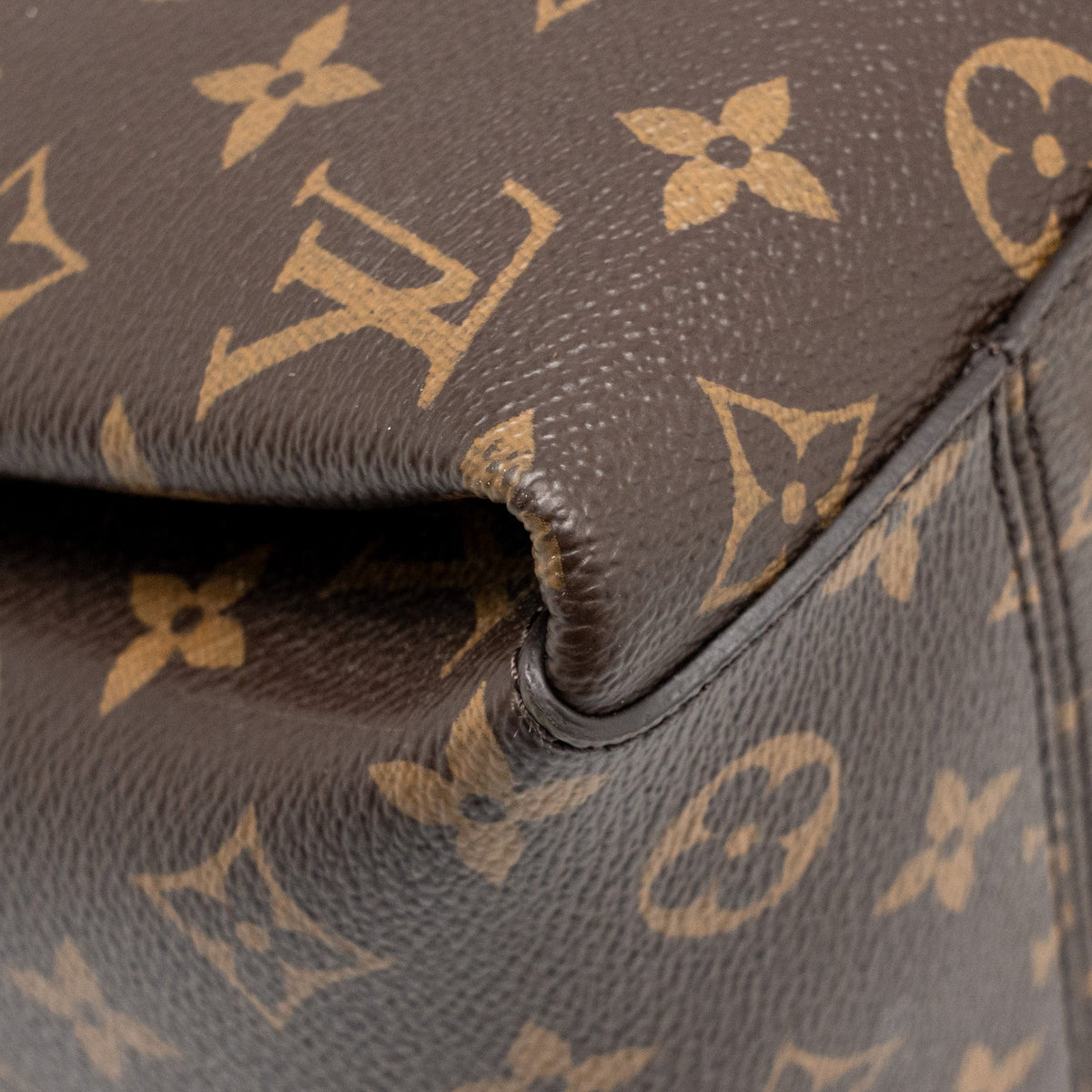 Louis Vuitton Soufflot MM Monogram Canvas GHW