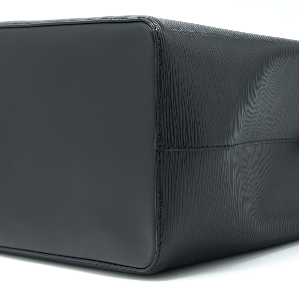 Louis Vuitton Neonoe Epi Black SHW