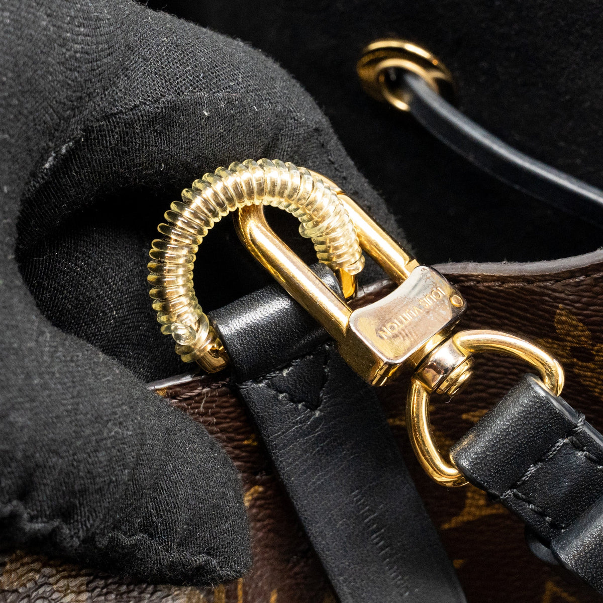 LOUIS VUITTON Neo Noe Monogram Canvas Black GHW