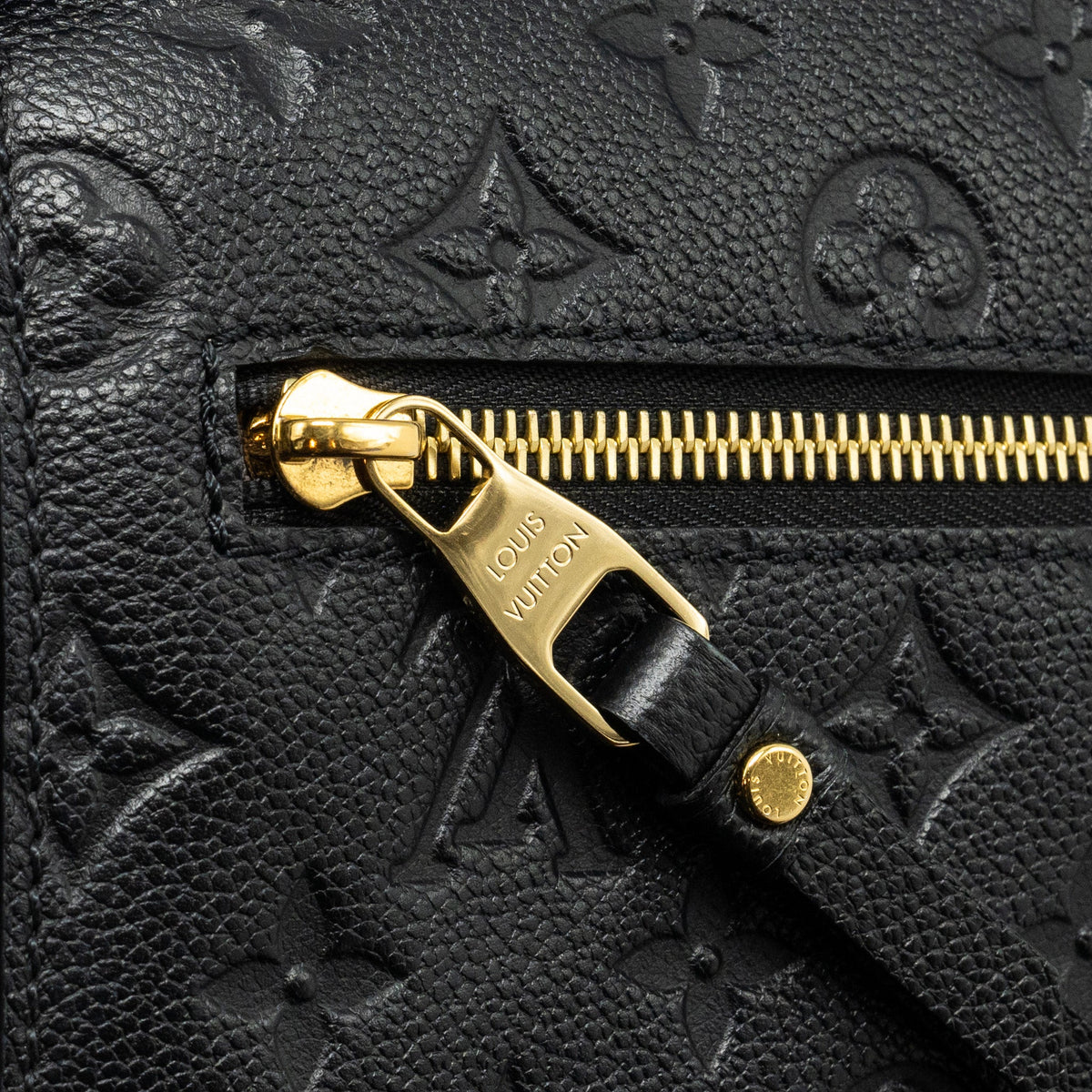 Louis Vuitton Pochette Metis Monogram Empreinte Black GHW