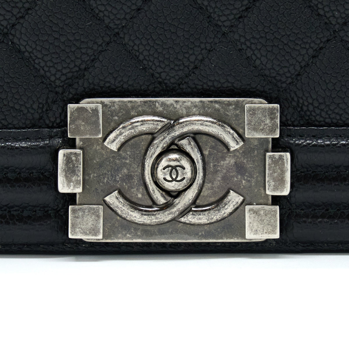 Chanel New Medium 28cm Boy Bag Caviar Black Ruthenium SHW