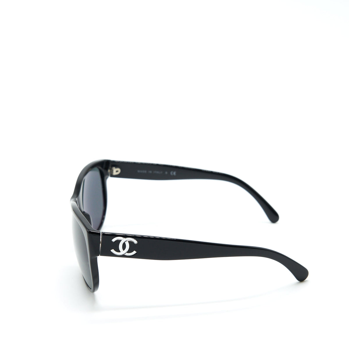 Chanel Sunglasses With CC Logo