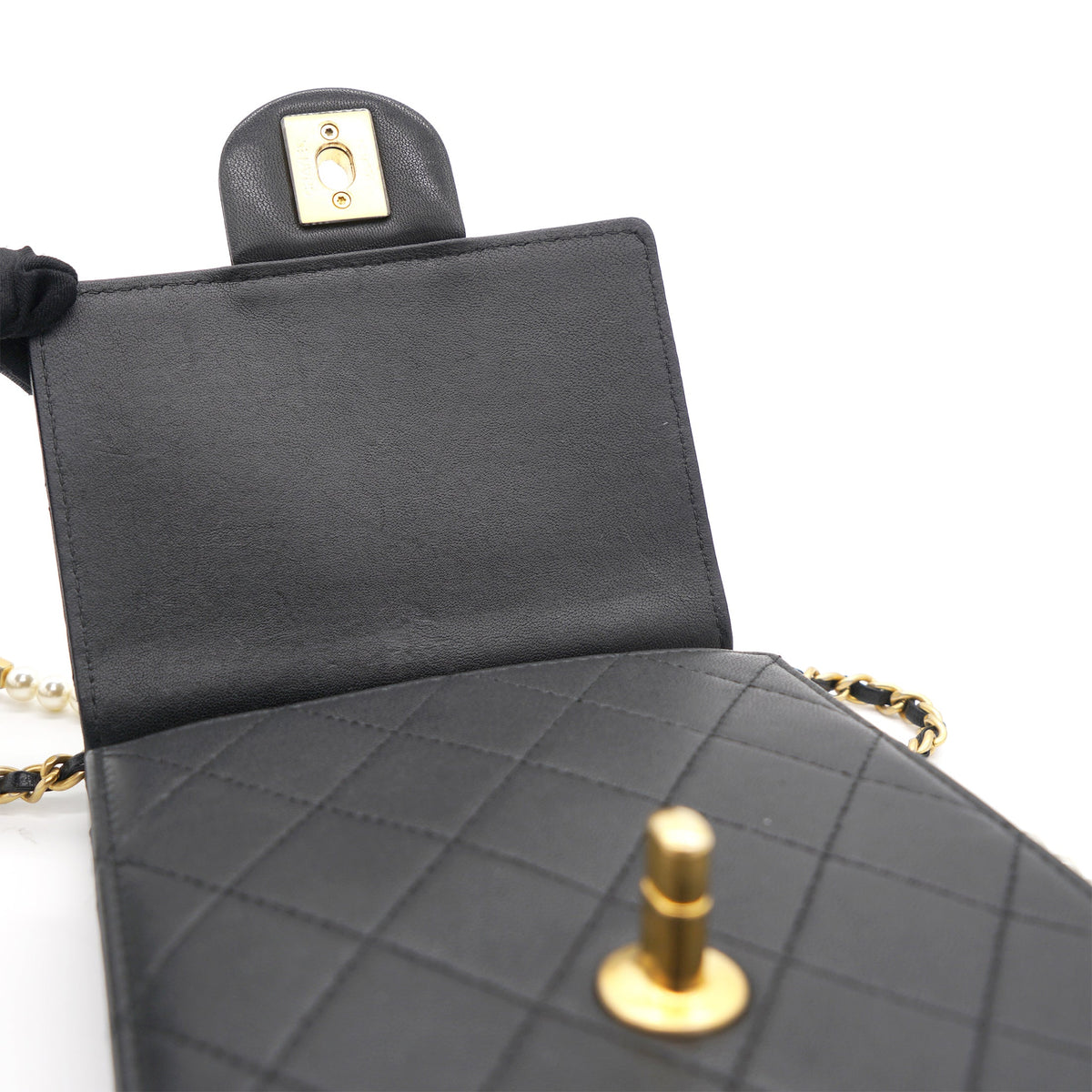 Chanel Vertical Pearls Clutch with Chic Pearl Chain In Black and Gold Hardware GHW