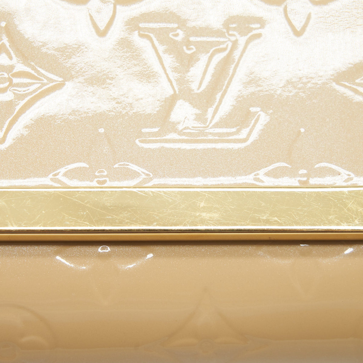 Louis Vuitton Vernis Ana Clutch Patent Leather Beige GHW