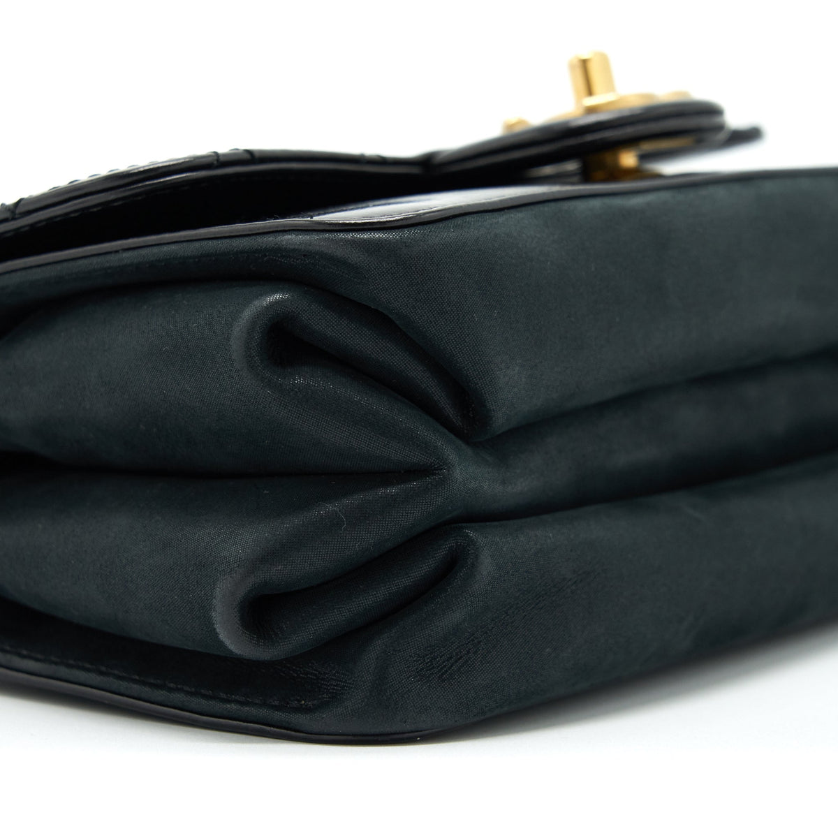 Chanel Seasonal Paris Cosmopolite Strait Lined Flap Bag Calfskin / Lambskin Black GHW