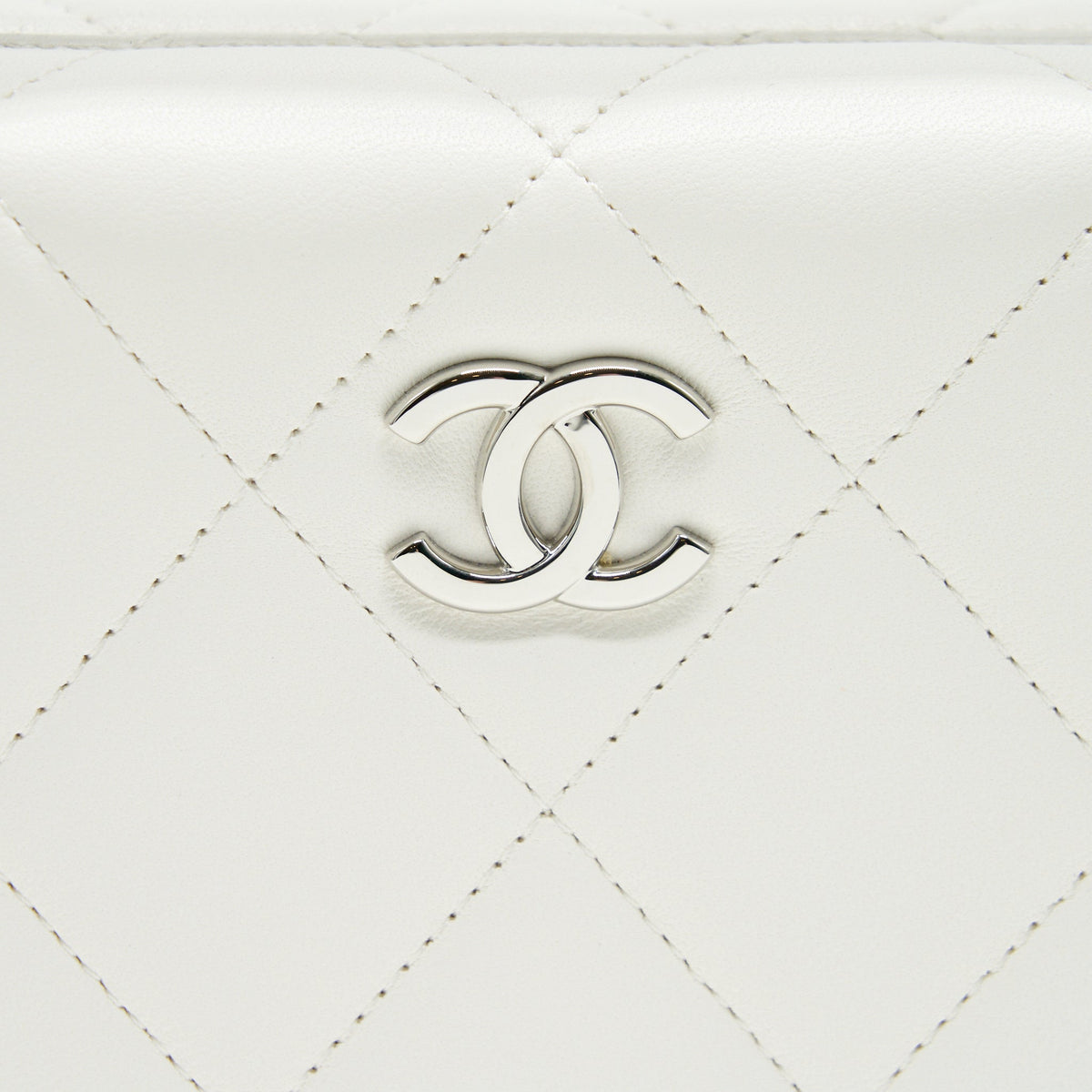 Chanel Quilted Clutch Lambskin White SHW