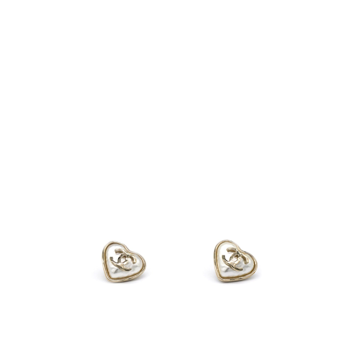 Chanel Chanel Pearl CC Heart Earrings Gold