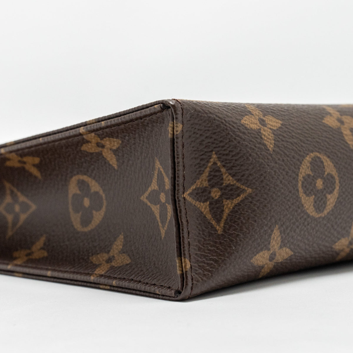 Louis Vuitton Poche Toilette 19 Monogram Canvas GHW