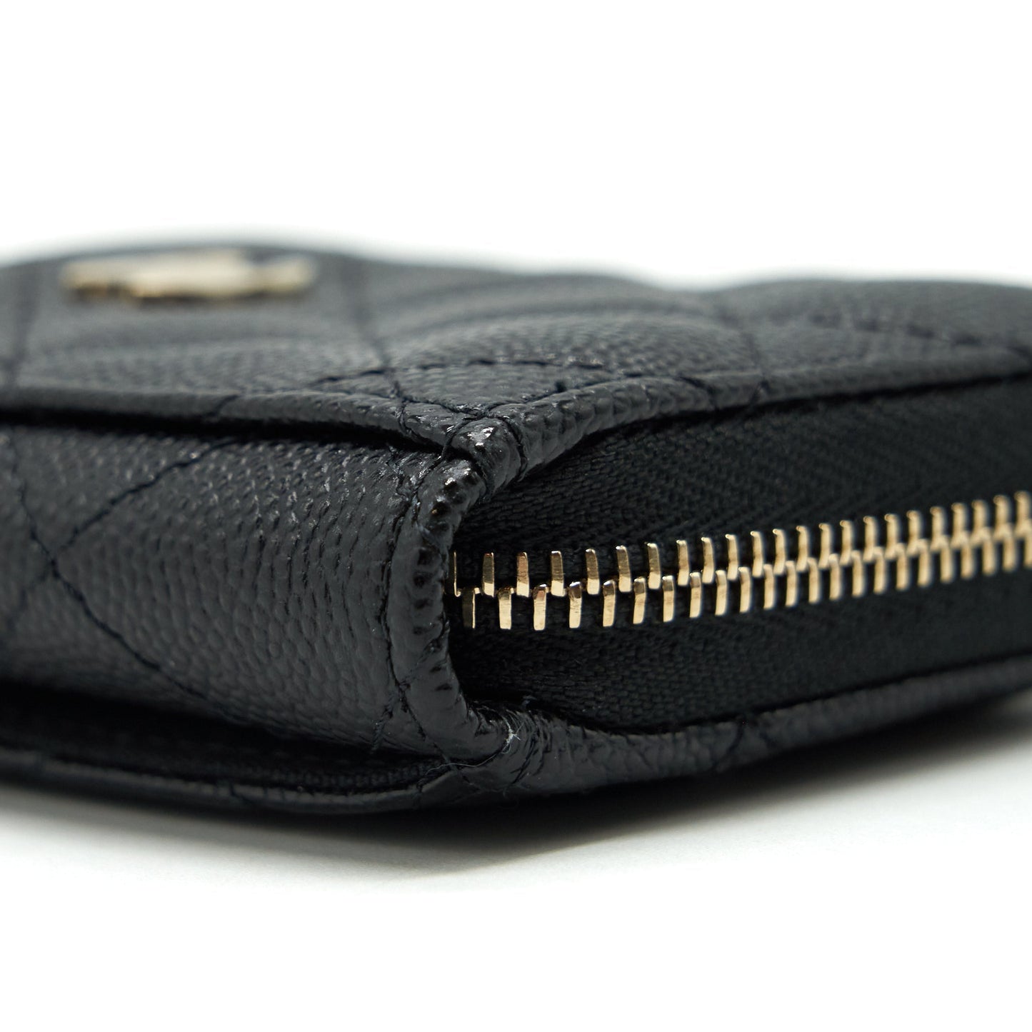 Chanel 22P Zip  Holder Caviar Black LGHW
