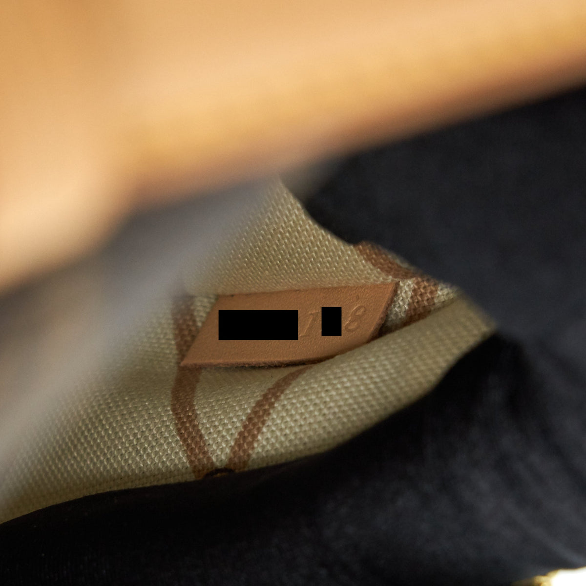 Louis Vuitton Pochette Metis Summer Trunk World Tour 2018