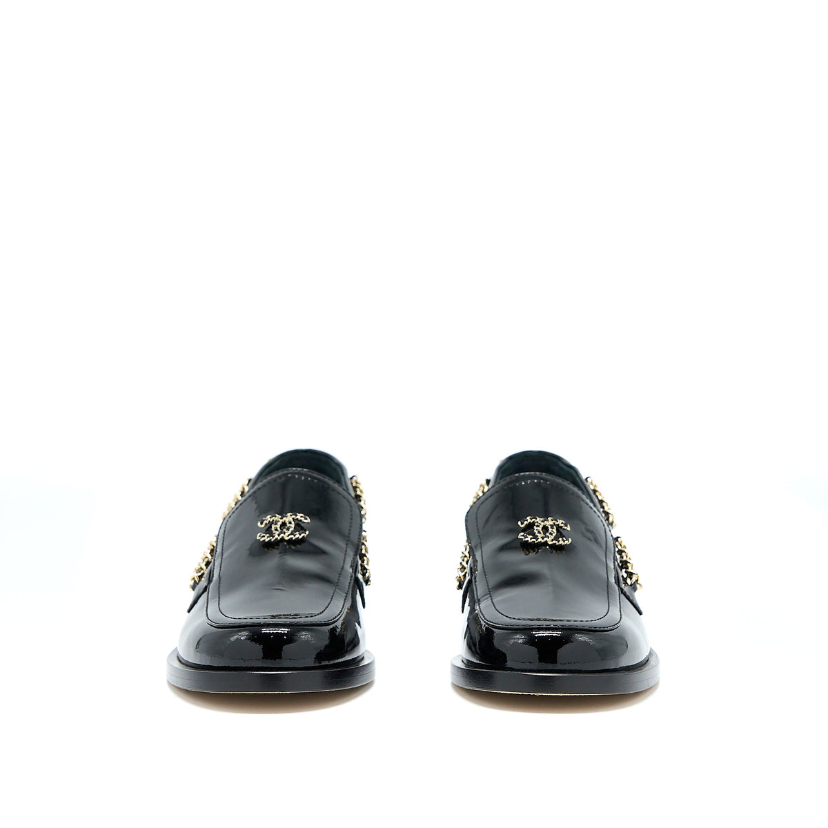 Chanel Size 38 CC Logo Flats Chain Loafers Patent Black