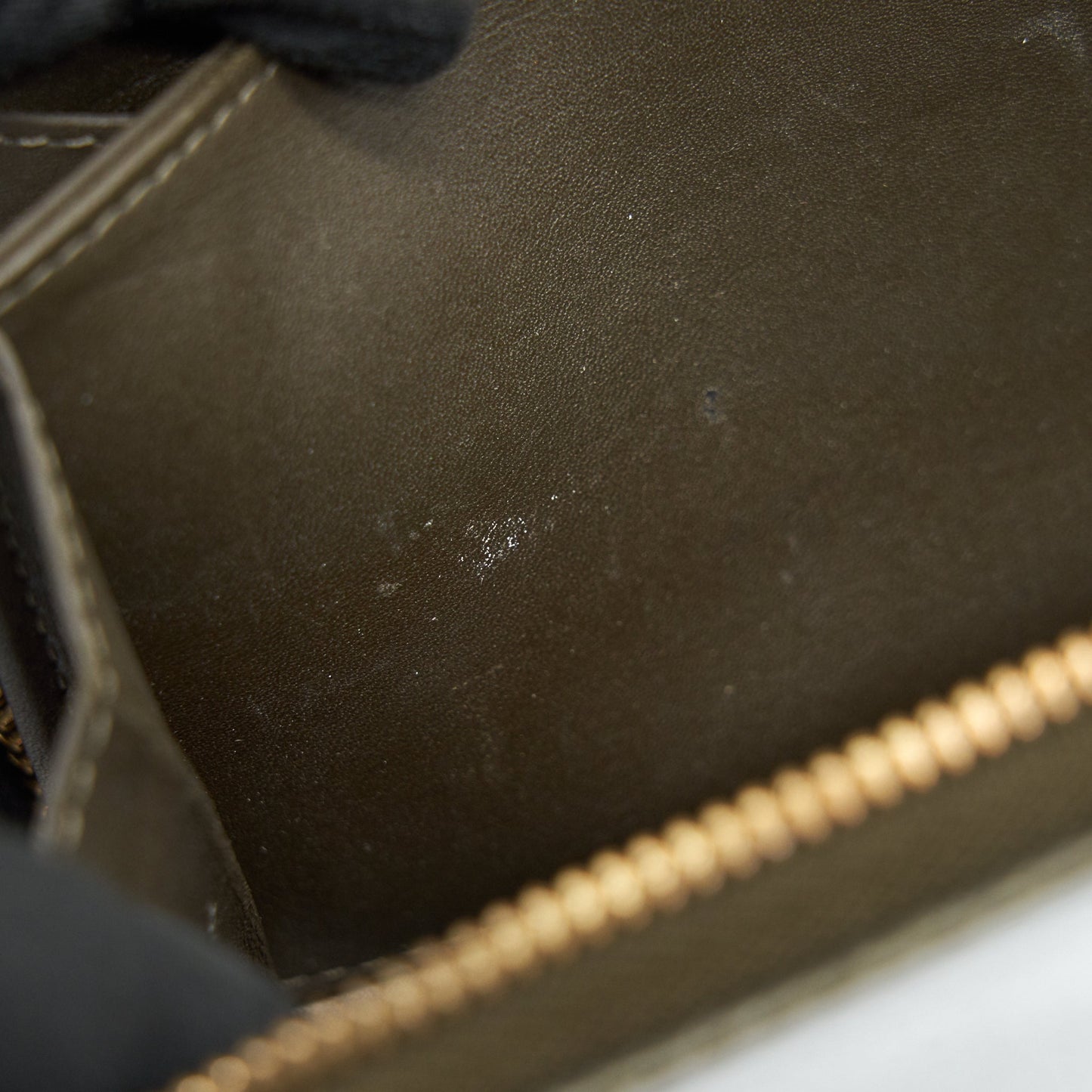 Louis Vuitton Zippy Wallet in Patent Leather Brown