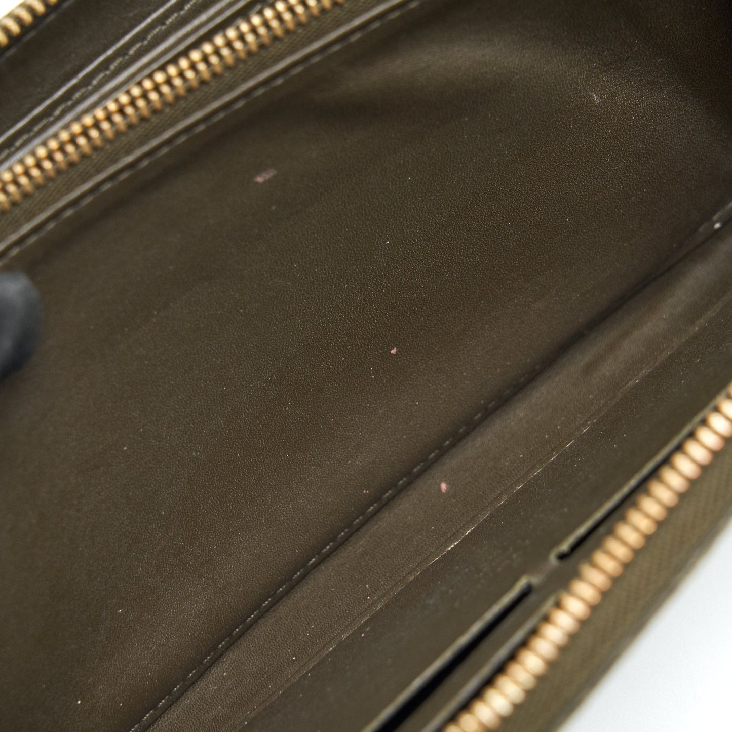 Louis Vuitton Zippy Wallet in Patent Leather Brown