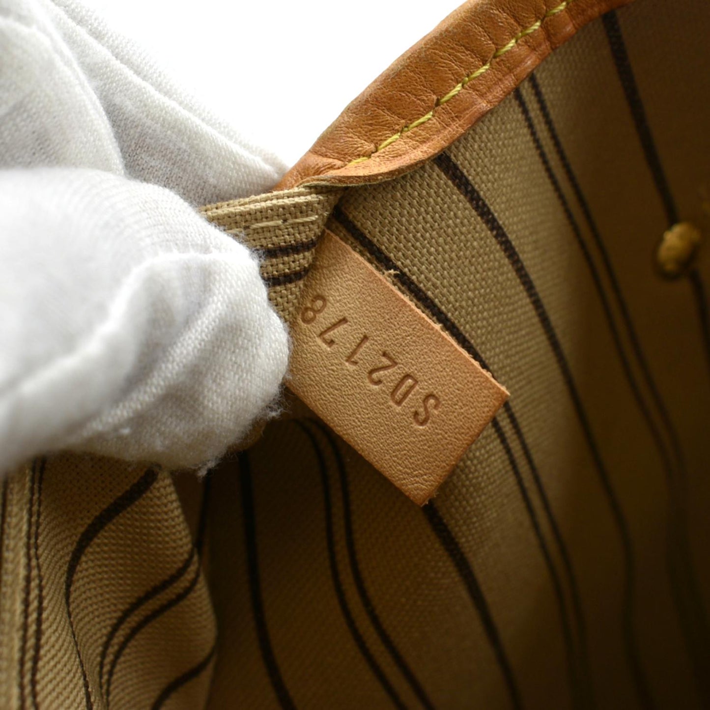 LOUIS VUITTON Neverfull GM Monogram Canvas Tote Bag Brown