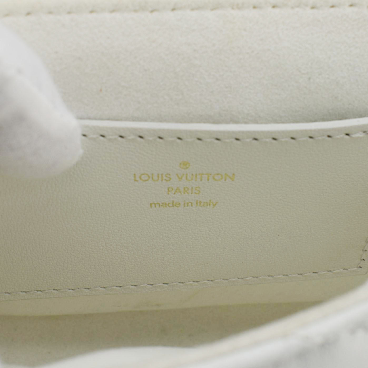 LOUIS VUITTON New Wave Multi Pochette Leather Chain Shoulder Bag White