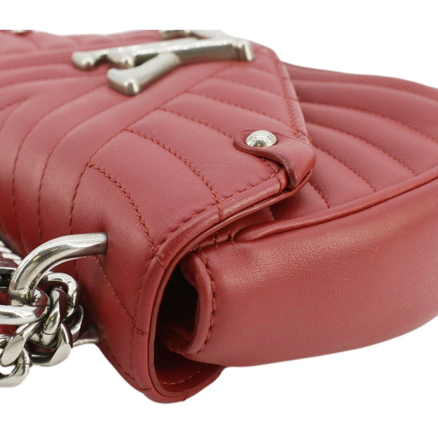 LOUIS VUITTON New Wave PM Leather Chain Crossbody Bag Red