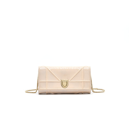 Dior diorama Wallet on Chain patent leather beige LGHW