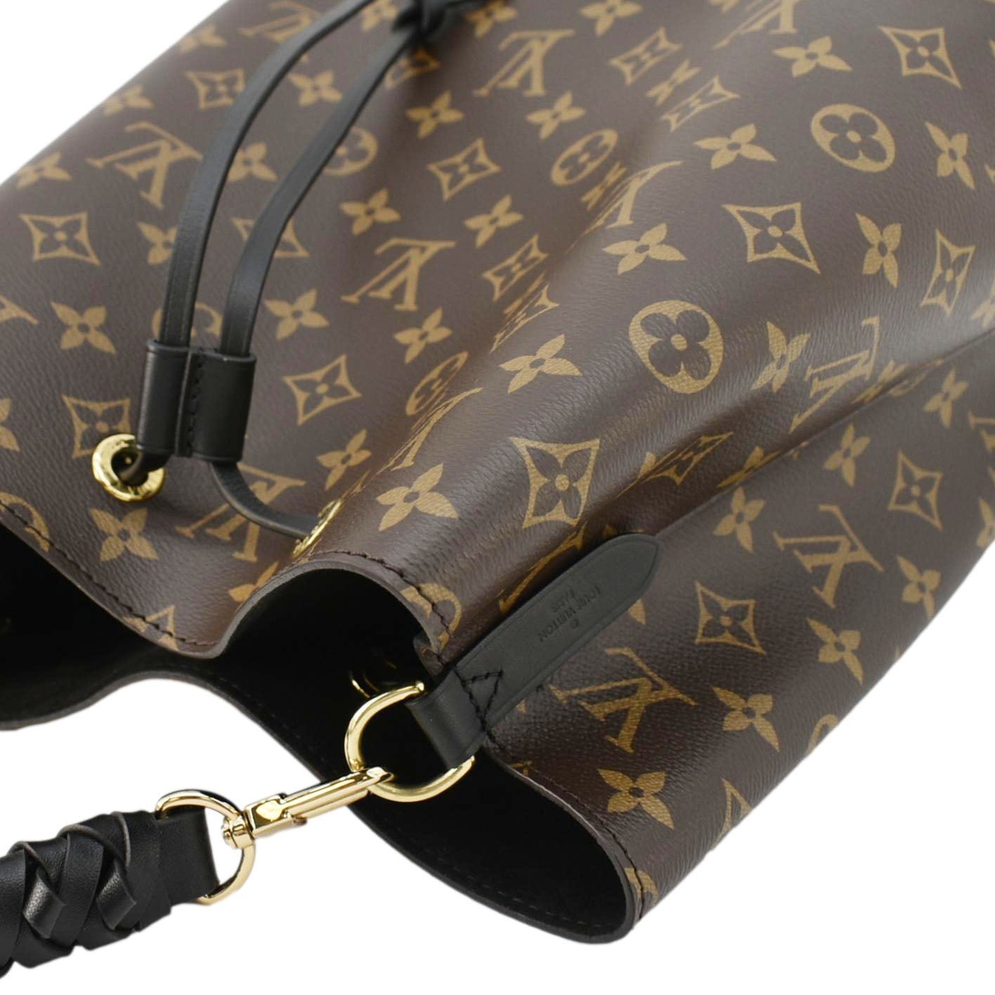 LOUIS VUITTON Neonoe MM Monogram Canvas Shoulder Bag Black