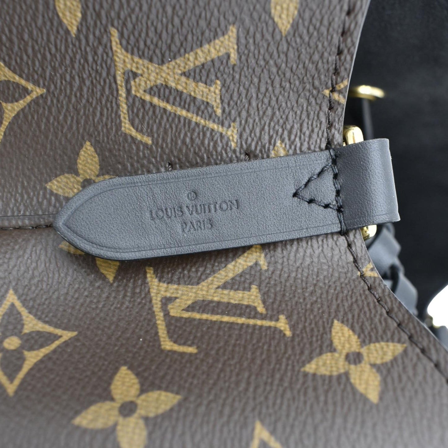 LOUIS VUITTON Neonoe MM Monogram Canvas Shoulder Bag Black