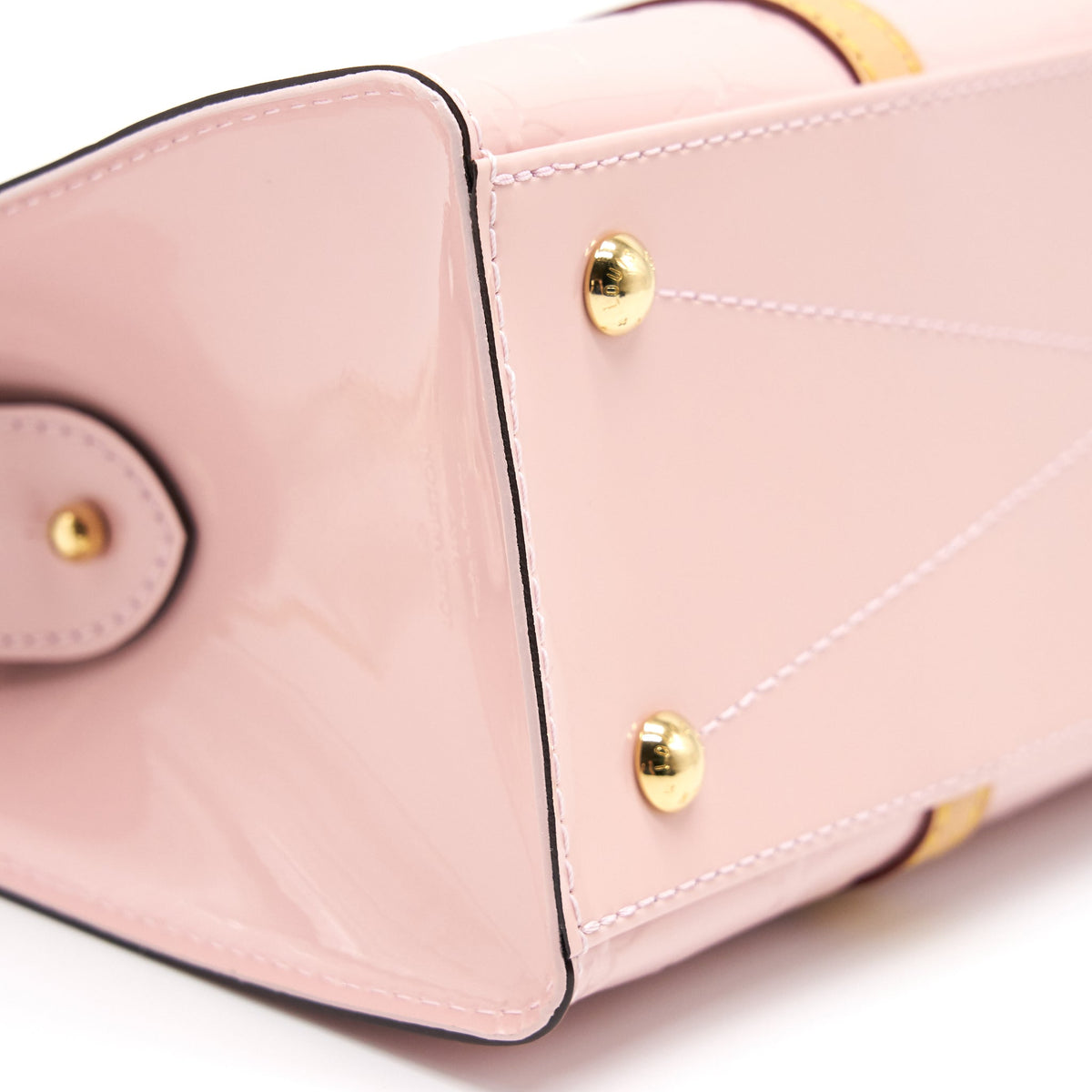 Louis Vuitton Neo Triangle MV