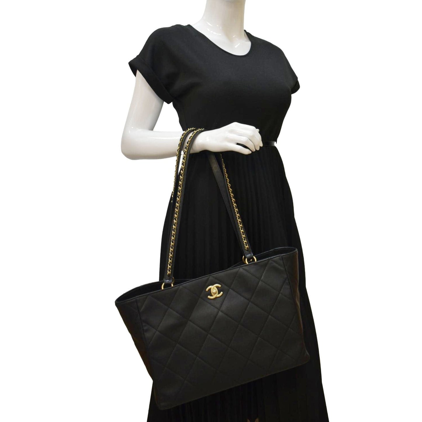 CHANEL Shopping Quilted Leather Tote Bag Black