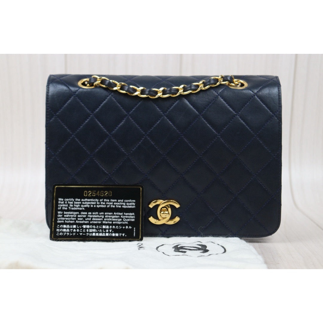 Good ( Rank AB)｜ CHANEL Matrasse Lamb Skin Chain Bag Blue Made in 1986-1988 Year｜P24120208