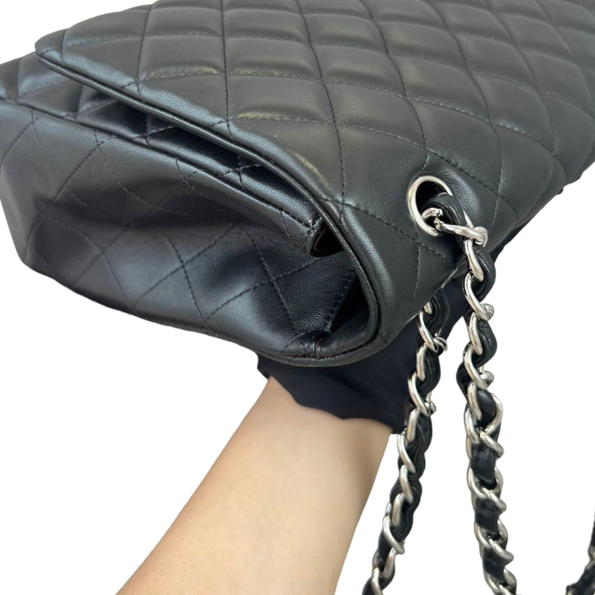 Classic Single Flap Maxi Lambskin Black GHW